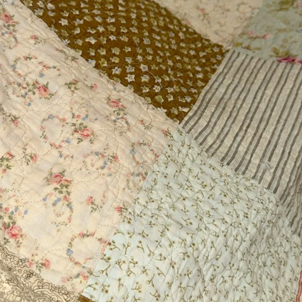 Vintage Floral shabby heirloom cottage Patchwork Quilt robin’s egg, pink,  brown - Picture 8 of 13